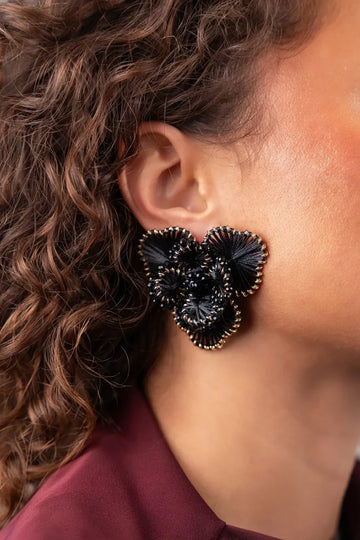 LOTT GIOIELLI - ZWARTE OORBELLEN FLOWER EARRING L ASTER