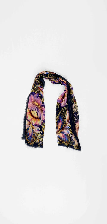 OTRACOSA - Scarf Wool – Otra Cosa – Purple Flower and Feather on Black